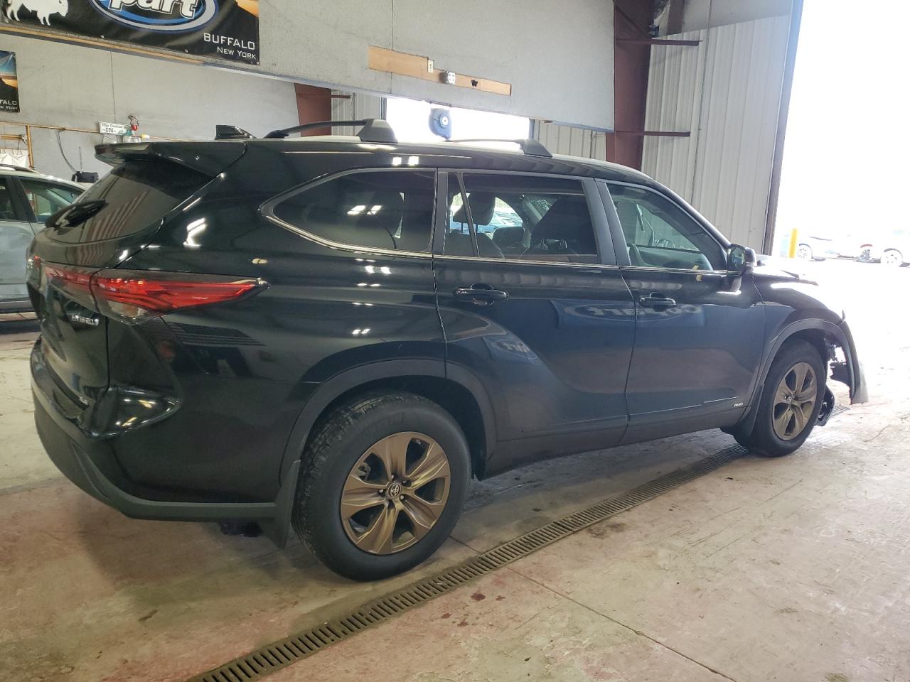 2023 TOYOTA HIGHLANDER HYBRID BRONZE EDITION VIN:5TDABRCH3PS601365