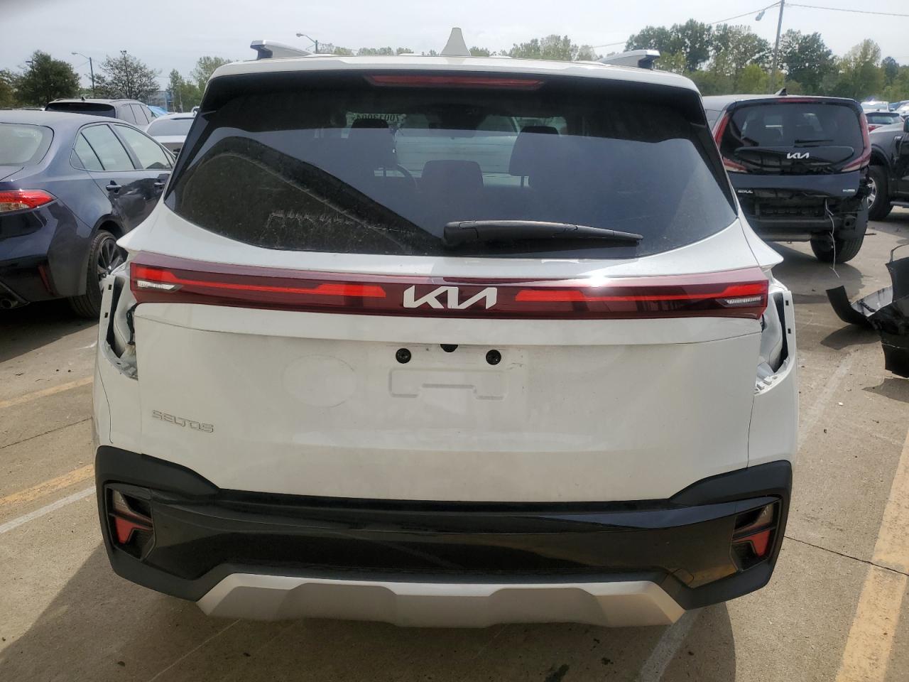 2024 KIA SELTOS EX VIN:KNDER2AA7R7618239