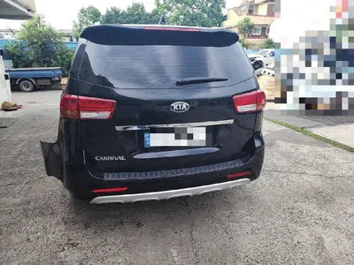 2016 Kia Carnival VIN: