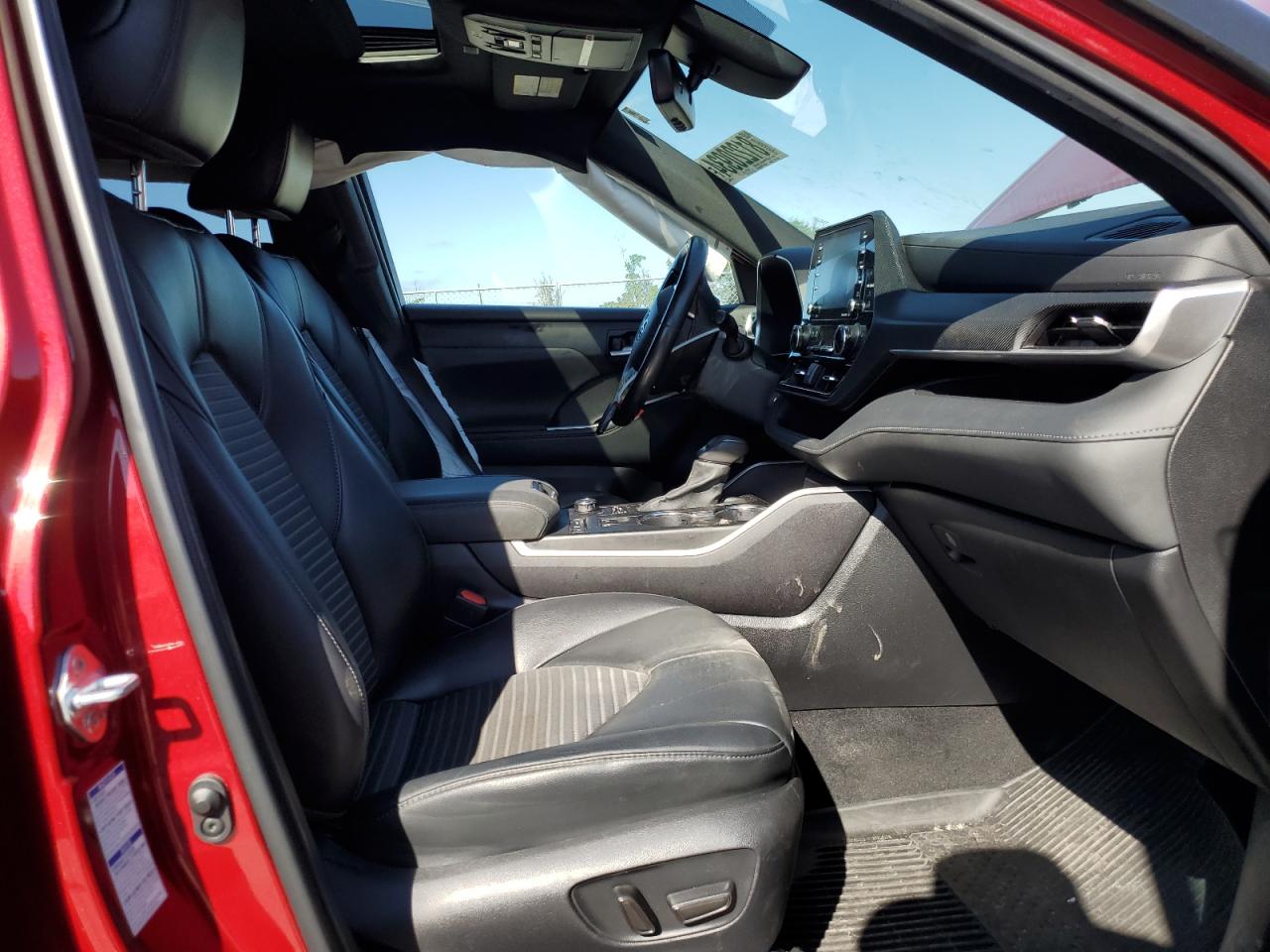 2022 TOYOTA HIGHLANDER XSE VIN:5TDLZRBH8NS199913