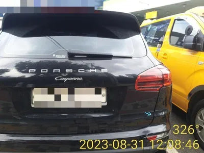 2015 Porsche Cayenne VIN: