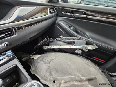 2018 Genesis G90 VIN: