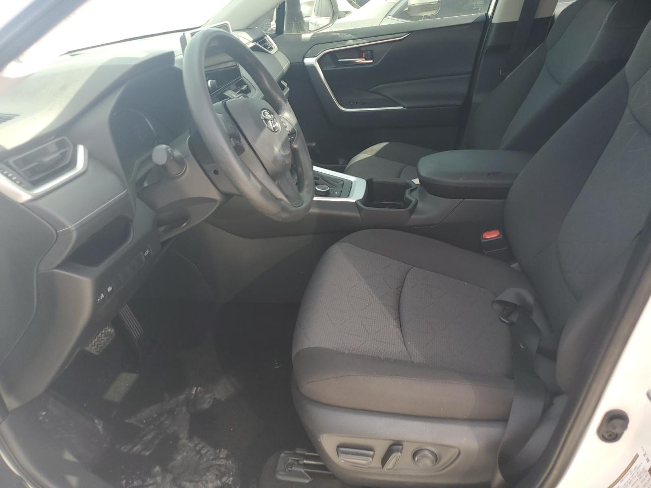 2024 TOYOTA RAV4 XLE VIN:JTMRWRFV7RD240245