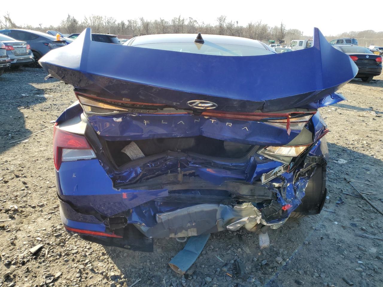 2022 HYUNDAI ELANTRA SEL VIN:KMHLM4AG0NU350373