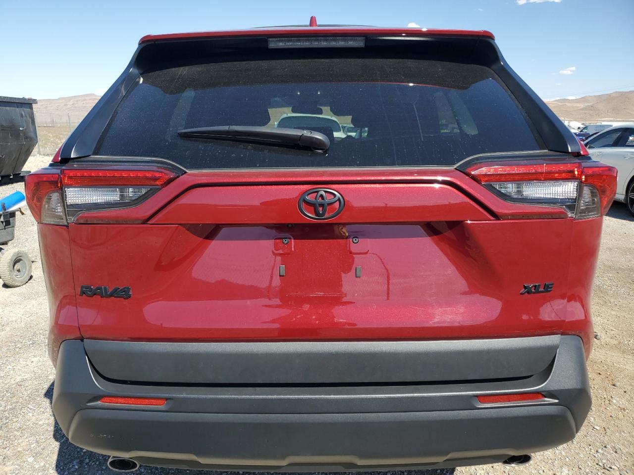 2022 TOYOTA RAV4 XLE VIN:2T3W1RFV4NW215575