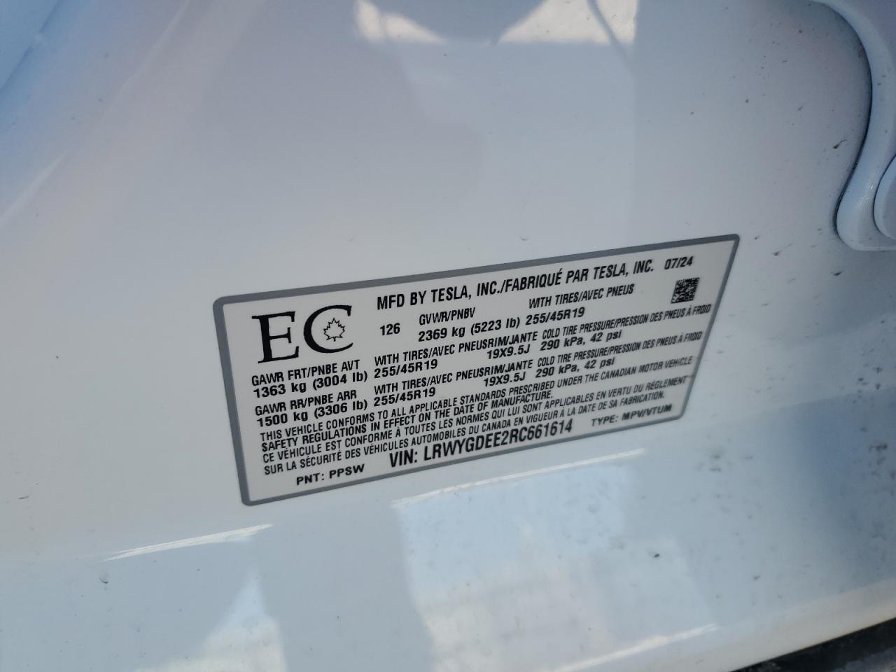 2024 TESLA MODEL Y  VIN:LRWYGDEE2RC661614