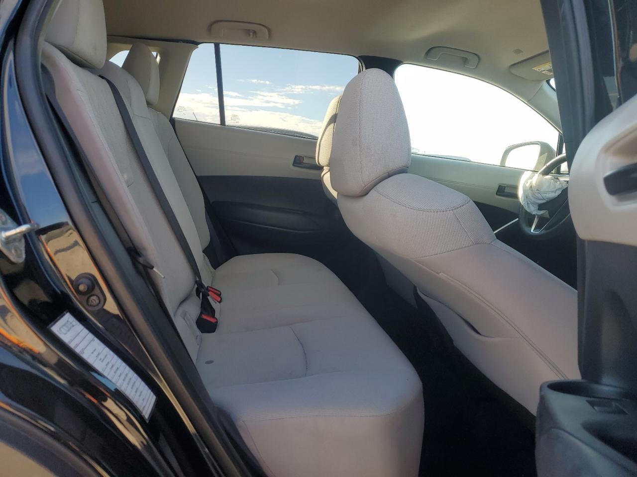 2022 TOYOTA COROLLA CROSS LE VIN:JHLRD28461S000981
