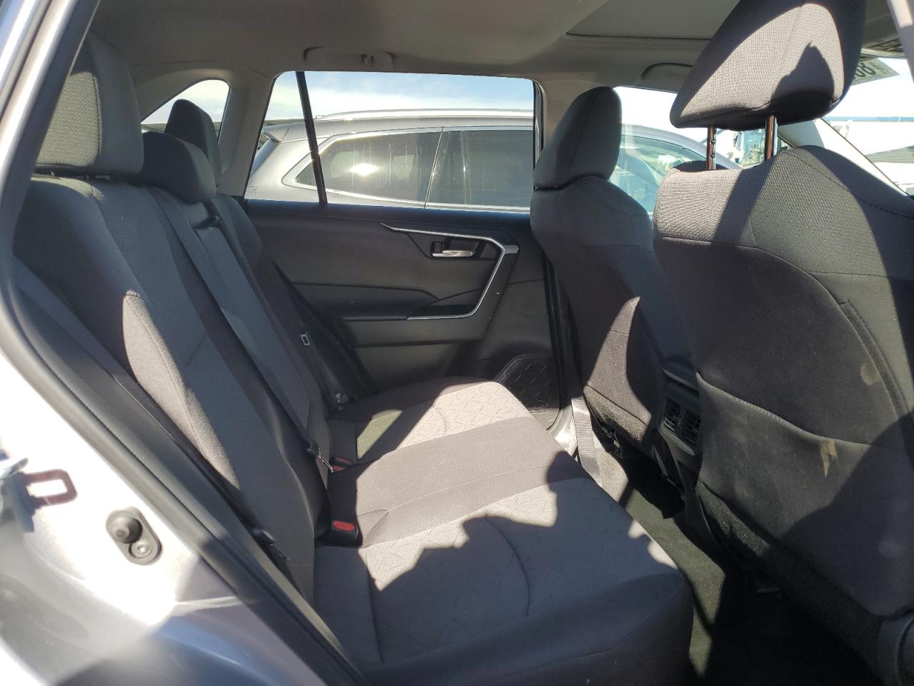 2022 TOYOTA RAV4 XLE VIN:2T3W1RFV7NC200845