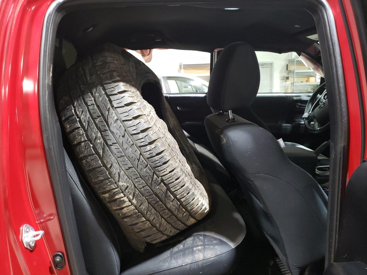 2022 TOYOTA TACOMA DOUBLE CAB VIN:3TMCZ5AN6NM465512