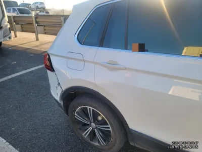 2019 Volkswagen Tiguan VIN: