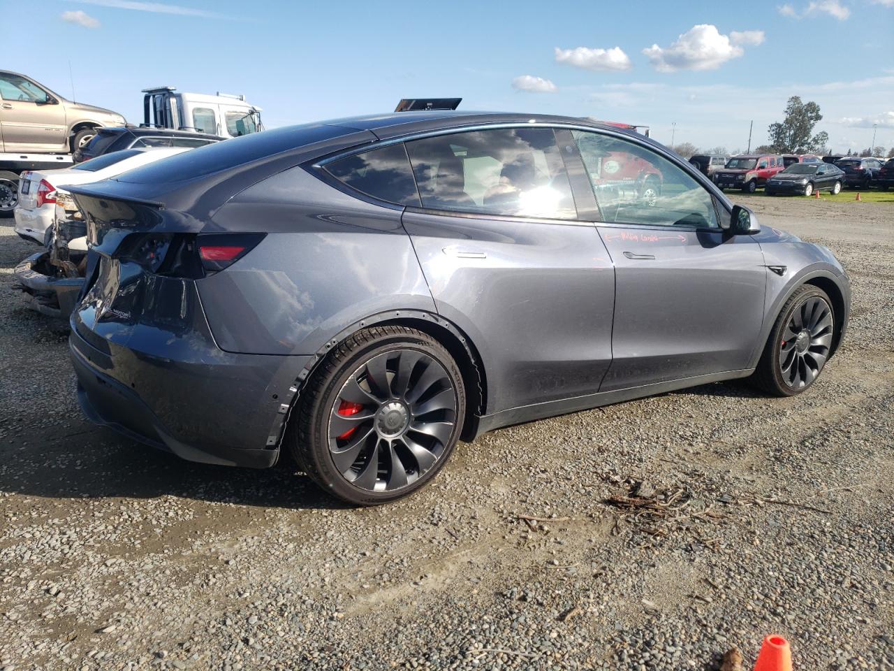 2022 TESLA MODEL Y  VIN:7SAYGDEF0NF493547