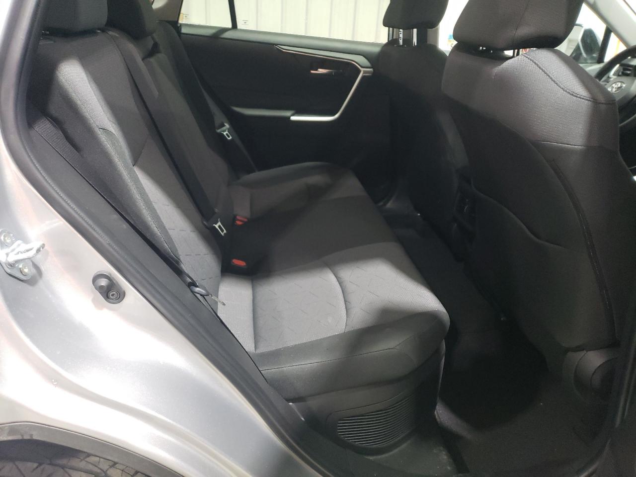 2024 TOYOTA RAV4 XLE VIN:2T3RWRFV2RW227535