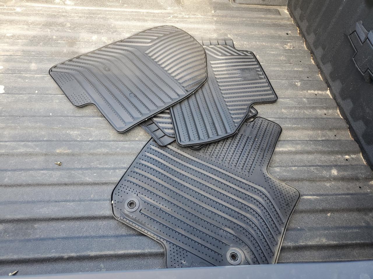 2022 CHEVROLET SILVERADO LTD K1500 CUSTOM VIN:1GCRYBEK6NZ105893