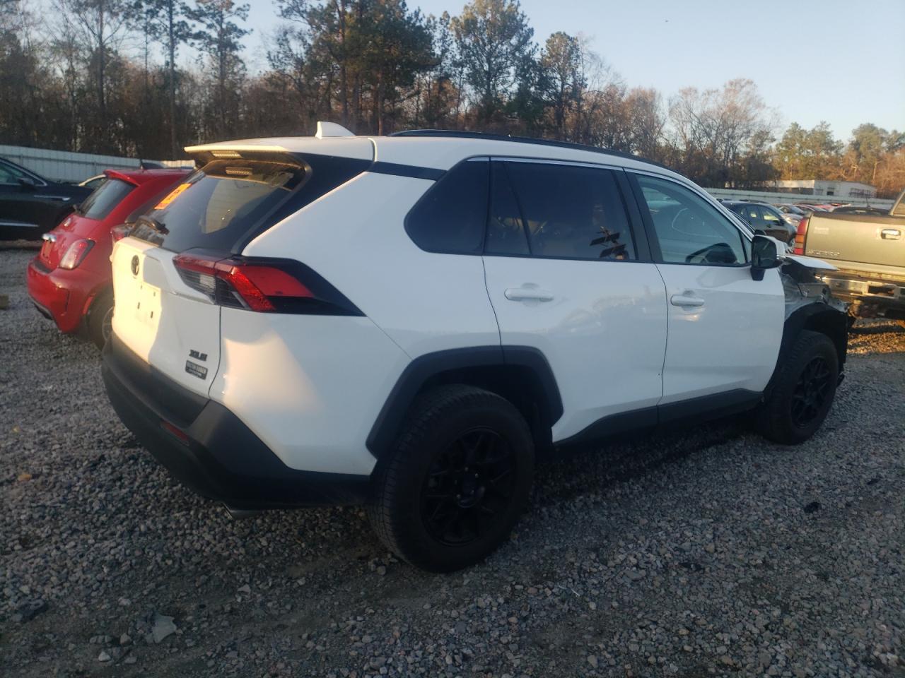 2023 TOYOTA RAV4 XLE VIN:2T3W1RFV7PC214263