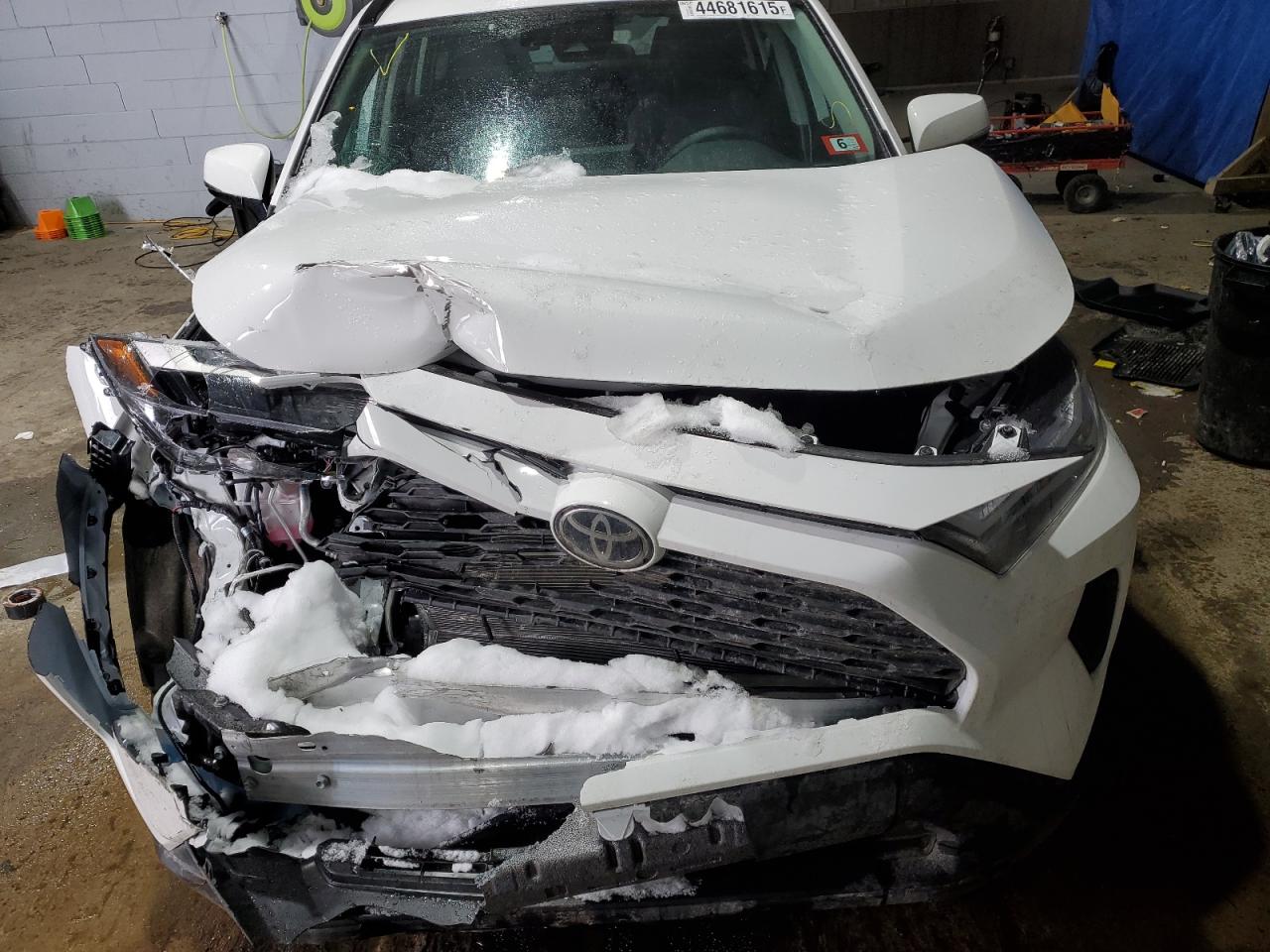 2024 TOYOTA RAV4 XLE VIN:2T3P1RFVXRC459730