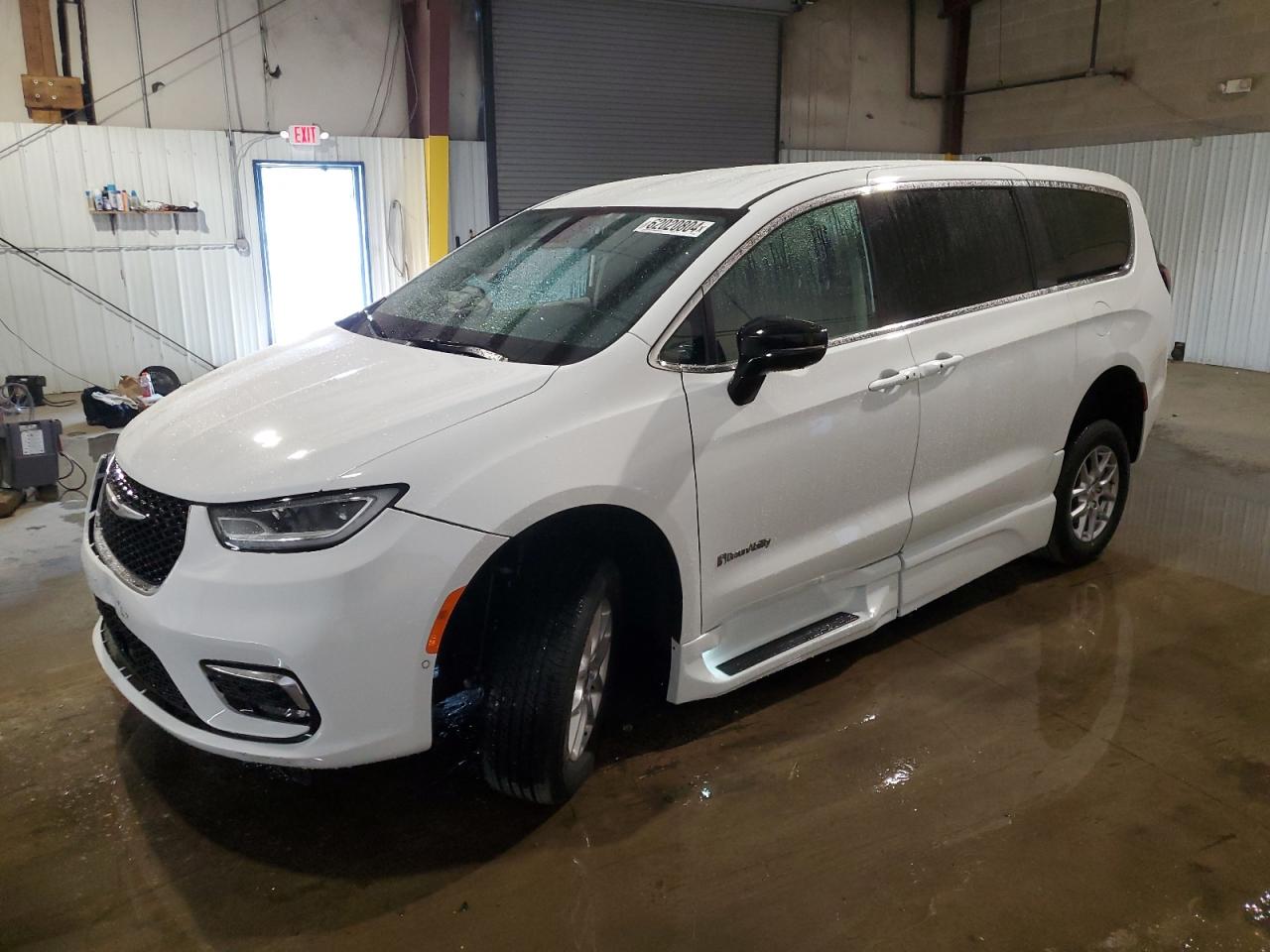 2024 CHRYSLER PACIFICA TOURING L VIN:2C4RC1BG6RR120659