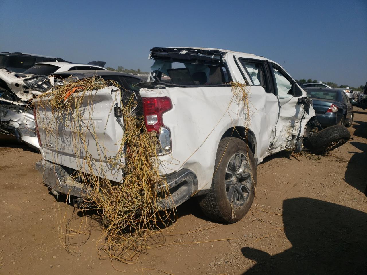 2024 CHEVROLET SILVERADO K1500 LT VIN:1GCUDDED7RZ204697