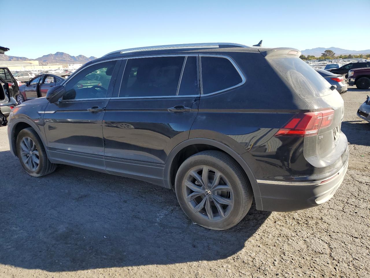 2022 VOLKSWAGEN TIGUAN SE VIN:3VV3B7AX4NM139050