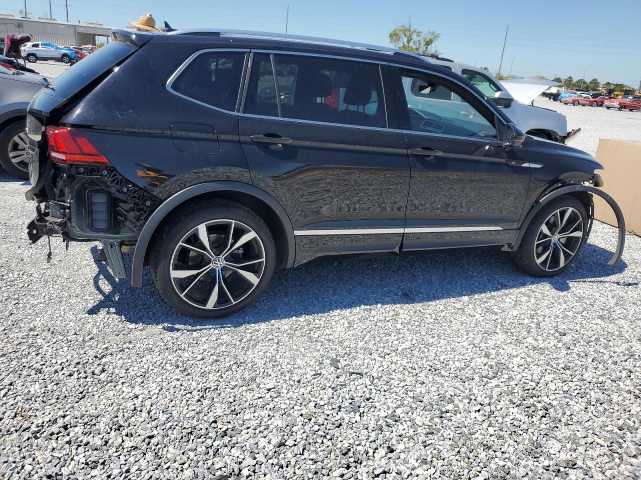 2023 VOLKSWAGEN TIGUAN SEL R-LINE BLACK VIN:3VV4B7AX0PM106487