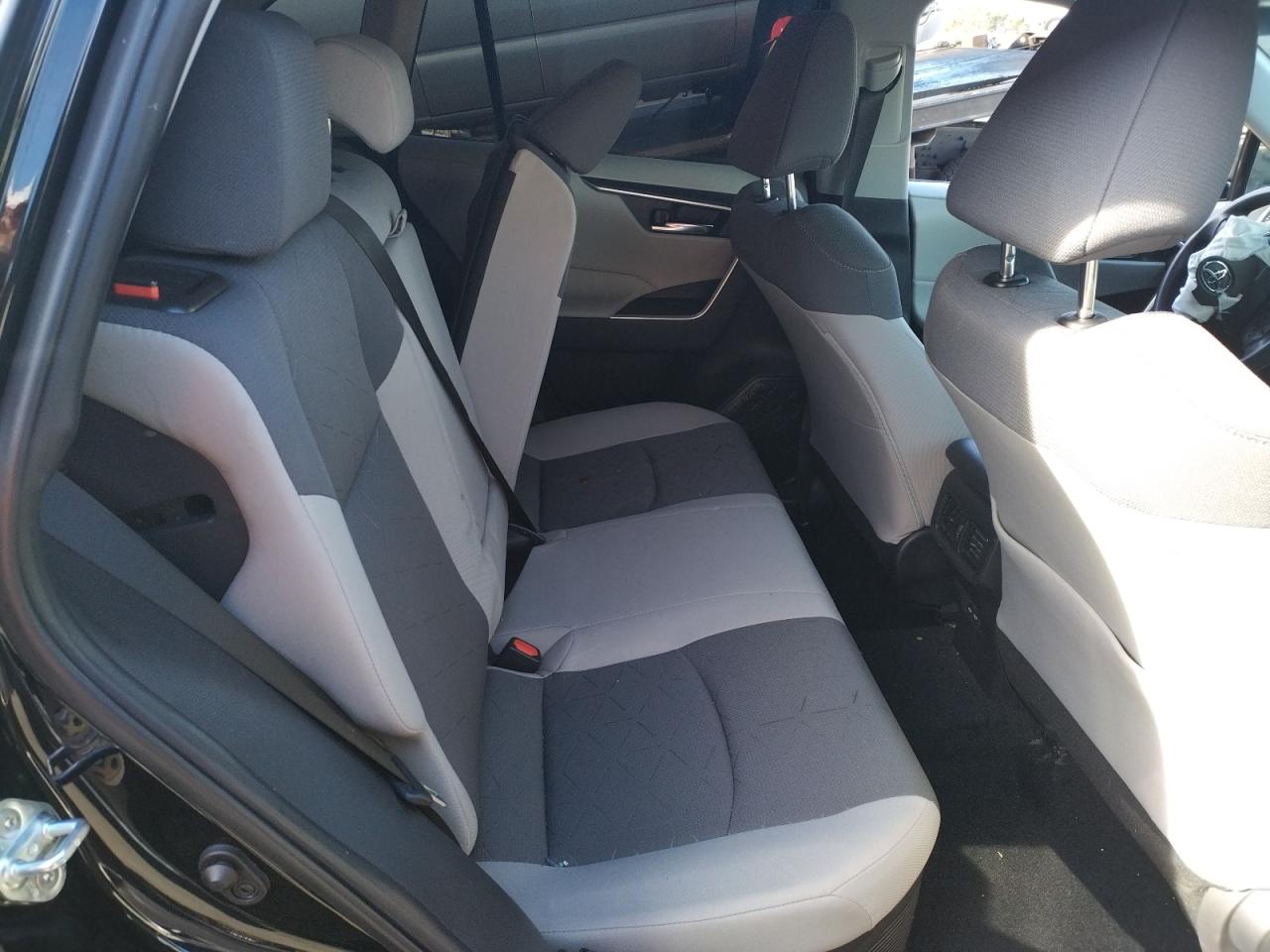 2024 TOYOTA RAV4 XLE VIN:2T3RWRFV2RW206412