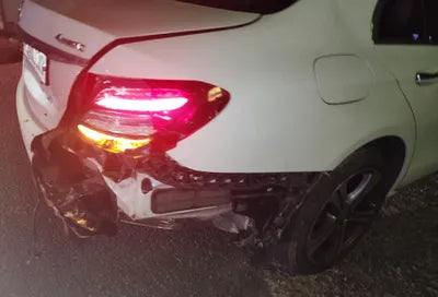 2017 Mercedes-Benz E 300 WDDZF4KB8HA077058 VIN:WDDZF4KB8HA077058