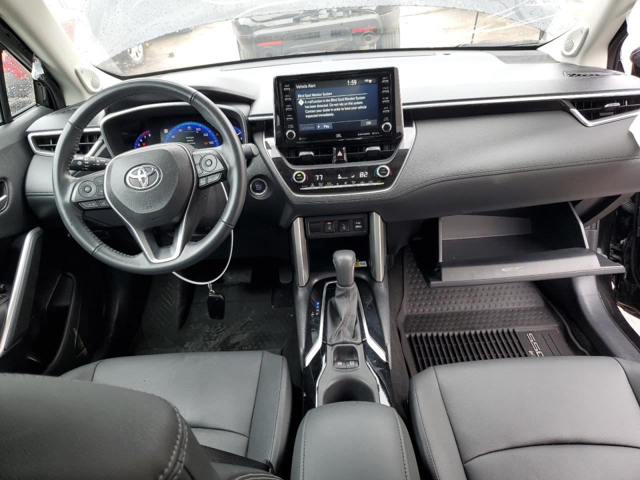 2022 TOYOTA COROLLA CROSS XLE VIN:7MUDAABG0NV002226