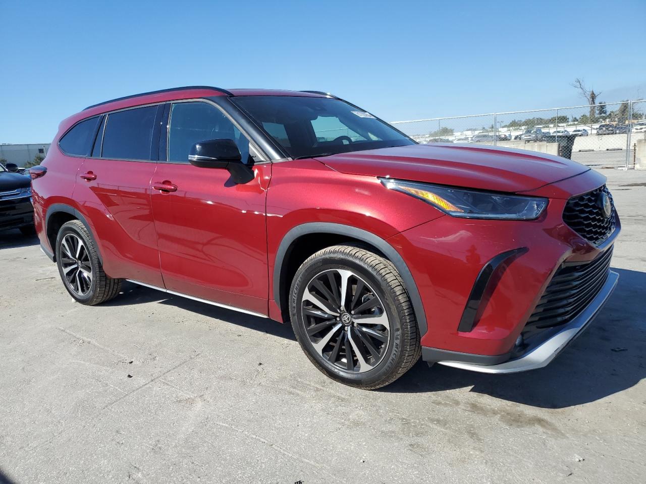 2022 TOYOTA HIGHLANDER XSE VIN:5TDLZRBH8NS199913
