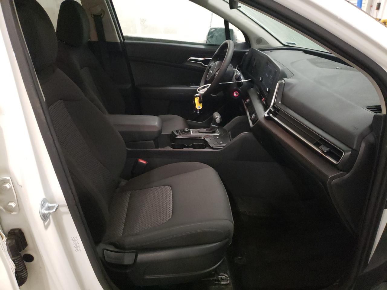 2024 KIA SPORTAGE LX VIN:KNDPUCDF6R7235686