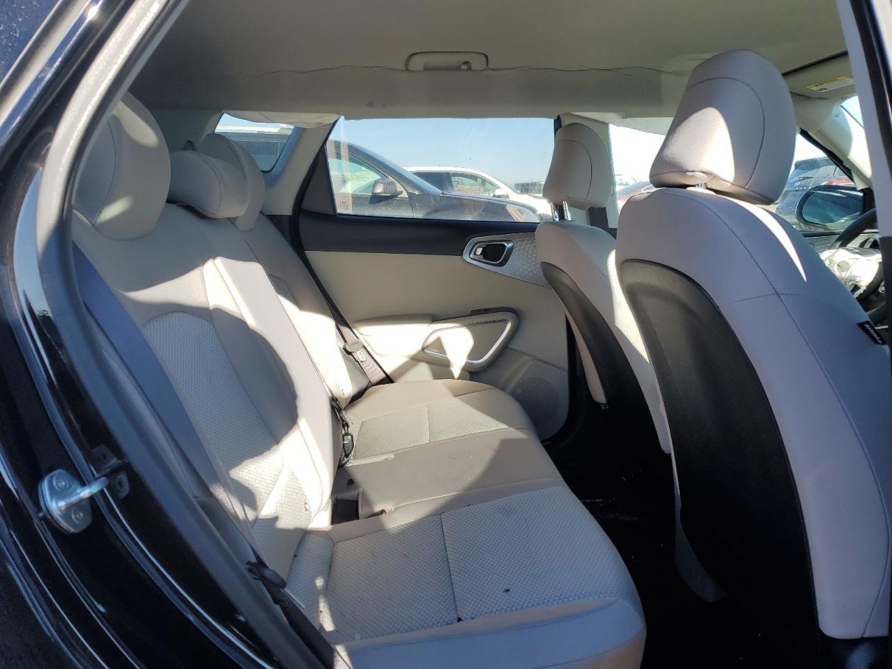 2022 KIA SOUL LX VIN:KNDJ23AU8N7183664