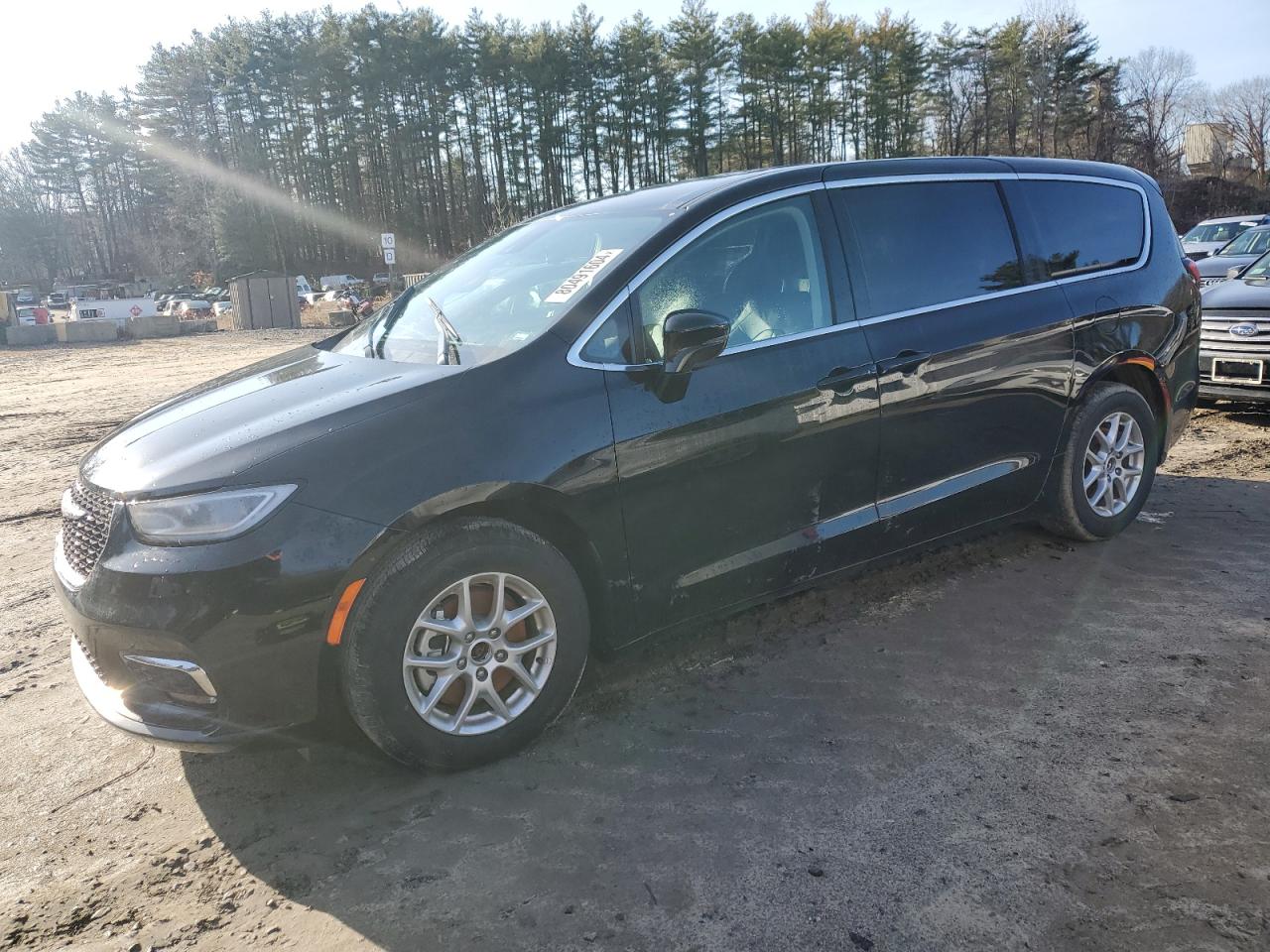 2024 CHRYSLER PACIFICA TOURING L VIN:2C4RC1BGXRR136170