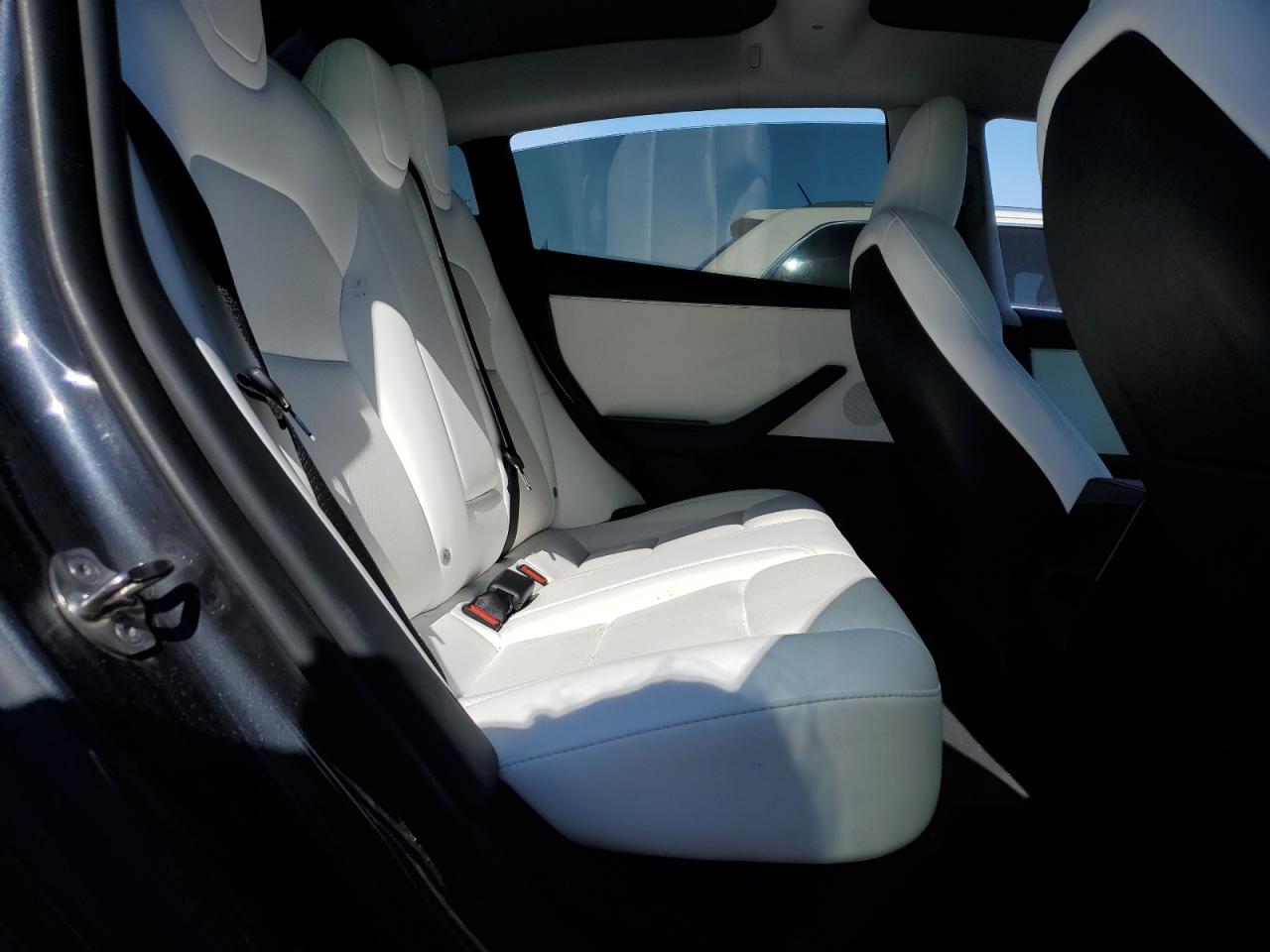 2024 TESLA MODEL 3  VIN:LRW3E7EB7RC101403