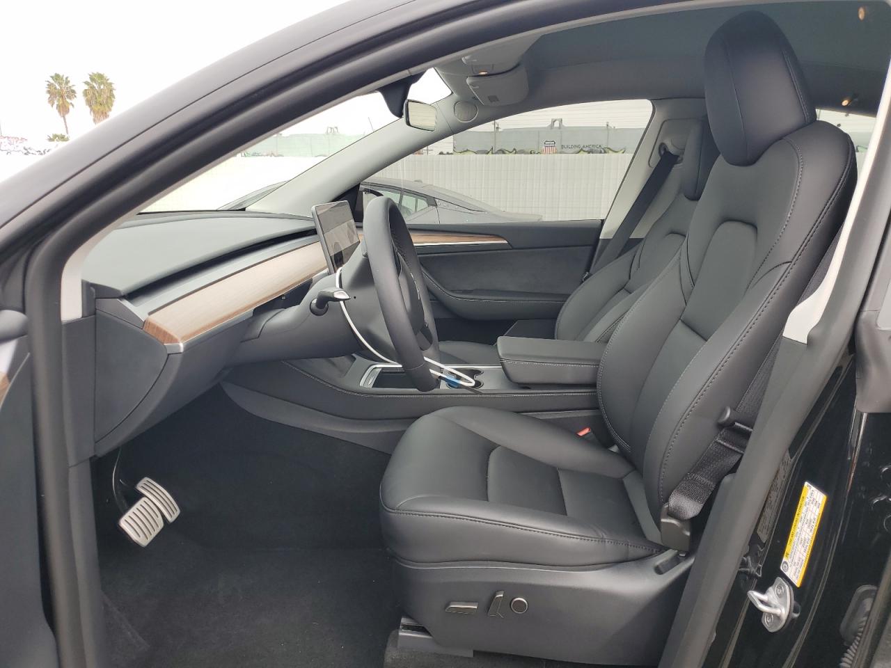 2024 TESLA MODEL Y  VIN:7SAYGDEF0RF057092