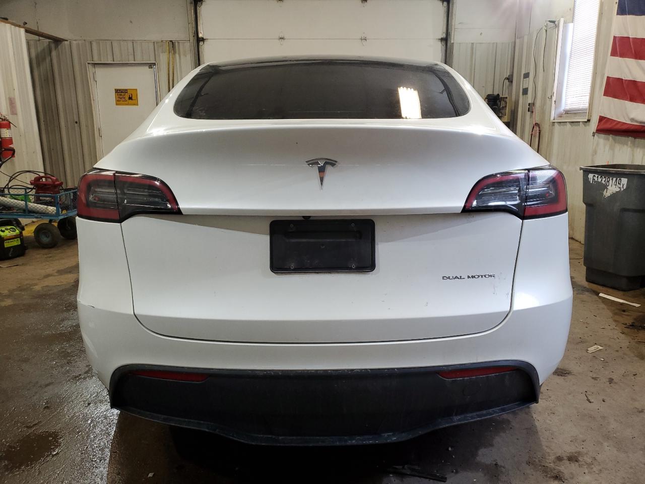 2023 TESLA MODEL Y  VIN:7SAYGDEE4PF676539