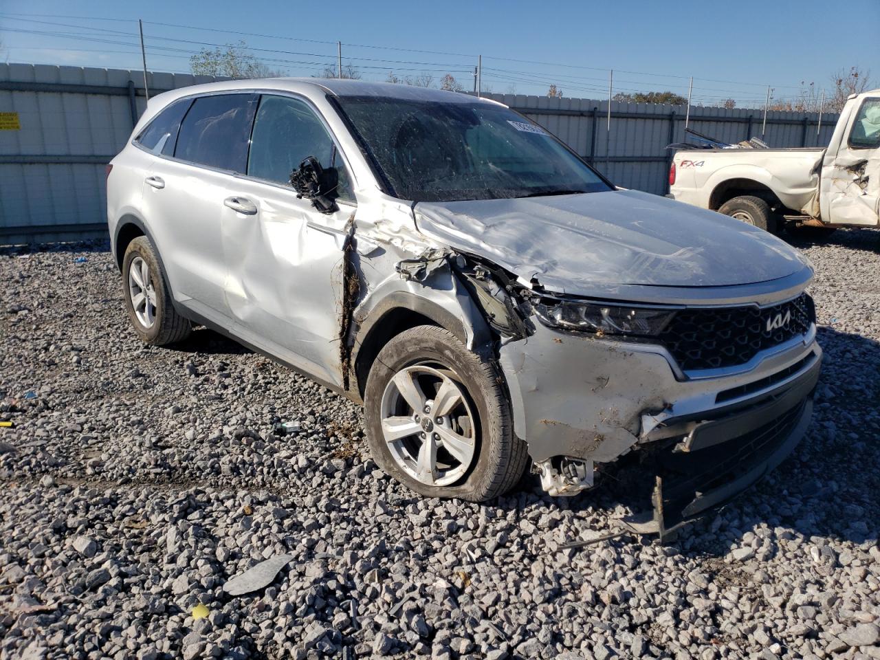 2022 KIA SORENTO LX VIN:5XYRG4LC3NG099544