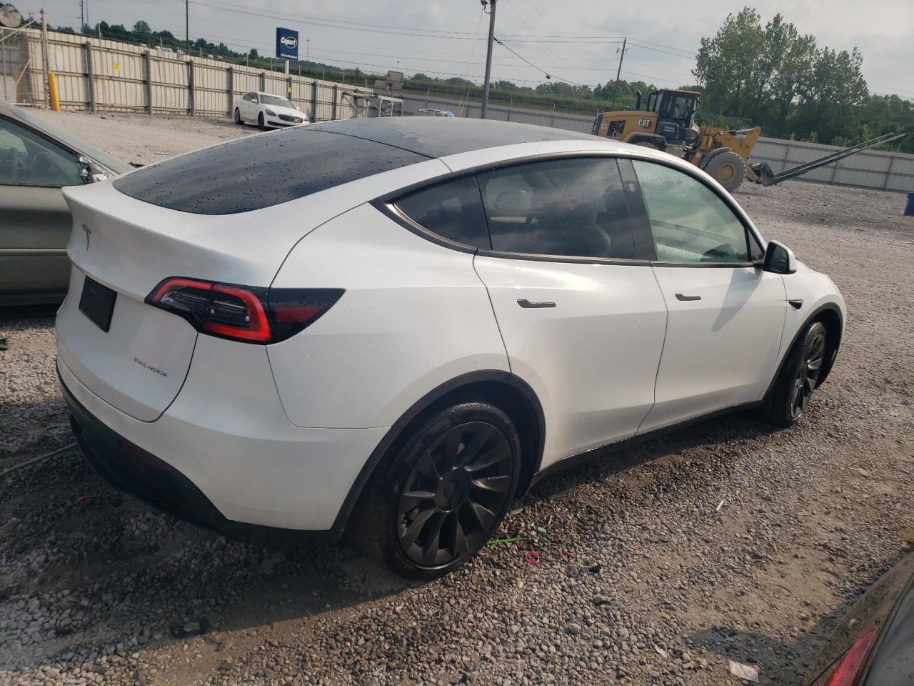 2023 TESLA MODEL Y  VIN:7SAYGAEE9PF849437