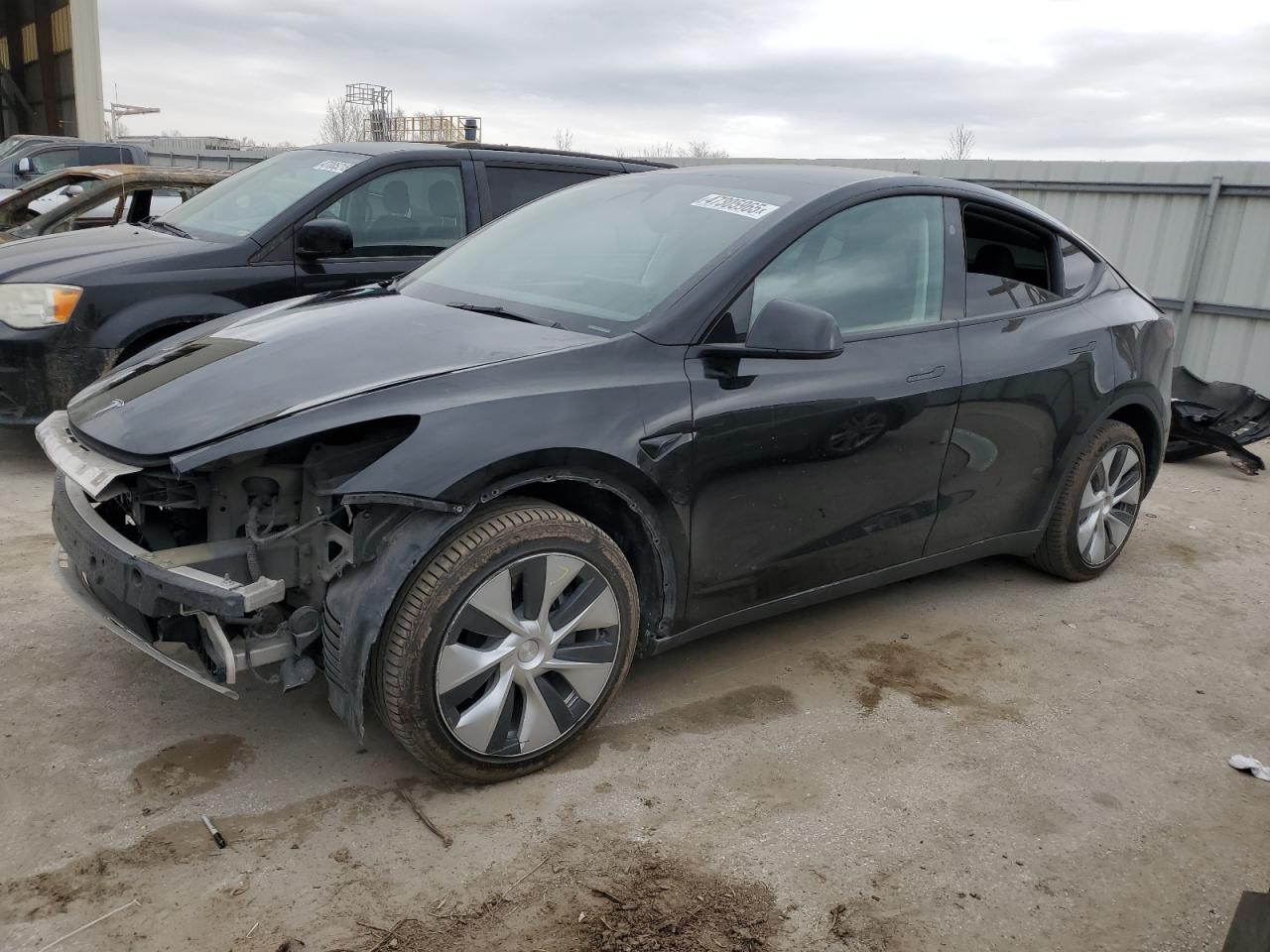 2024 TESLA MODEL Y  VIN:7SAYGDEE4RF024829