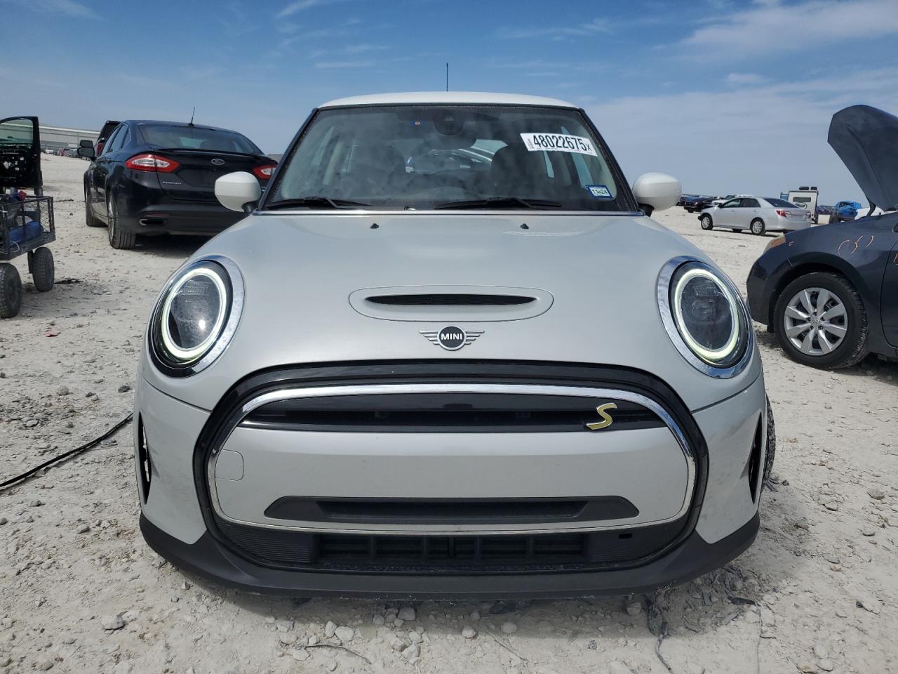 2022 MINI COOPER SE VIN:WMW13DJ06N2R55136