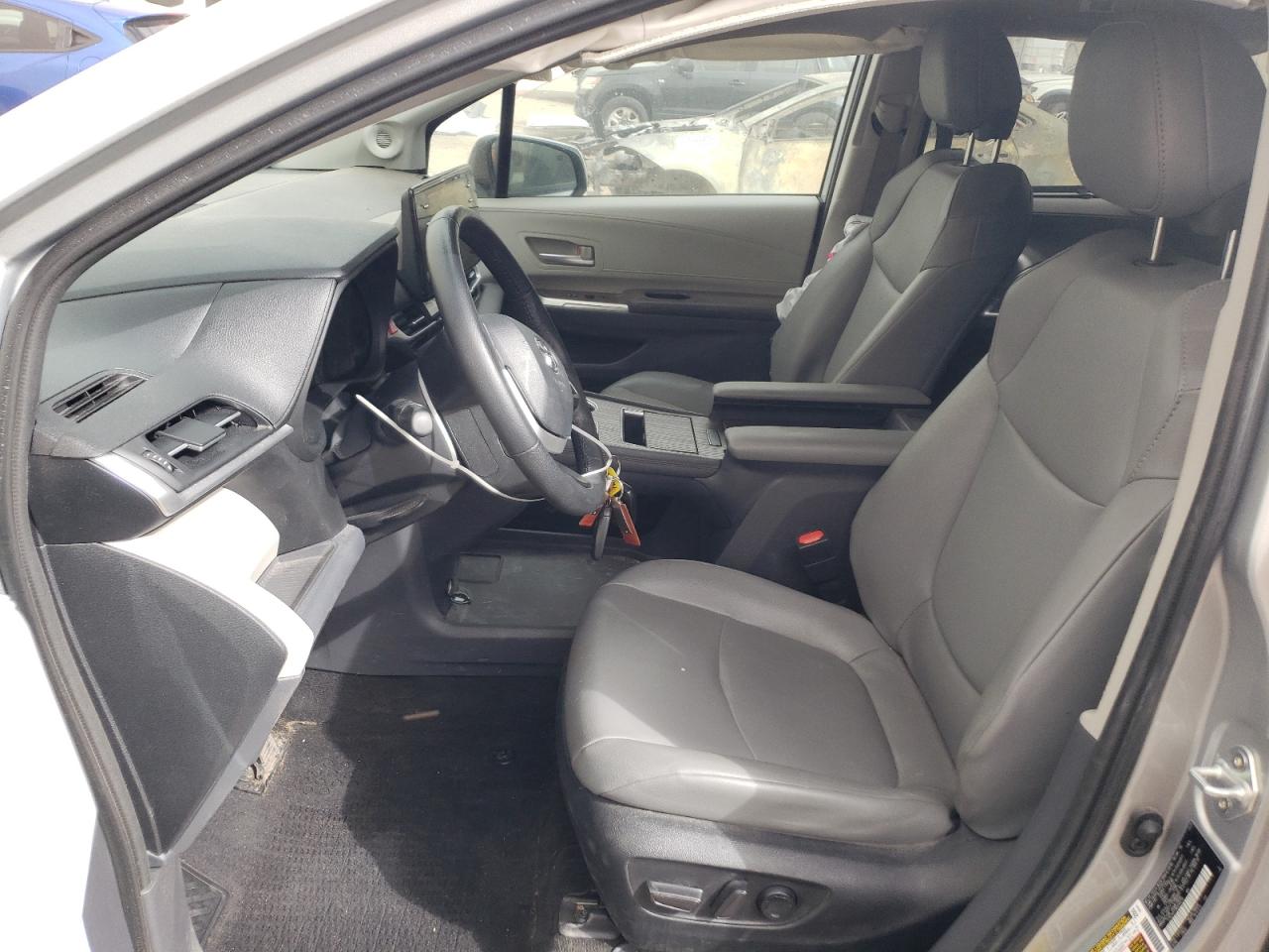 2022 TOYOTA SIENNA XLE VIN:5TDJSKFC9NS046278