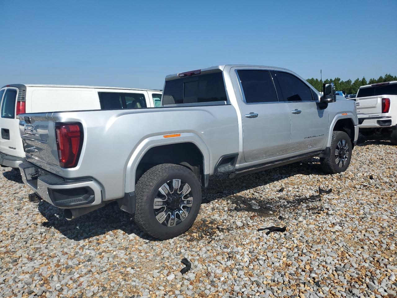 2022 GMC SIERRA K2500 DENALI VIN:1GT49REY6NF139385