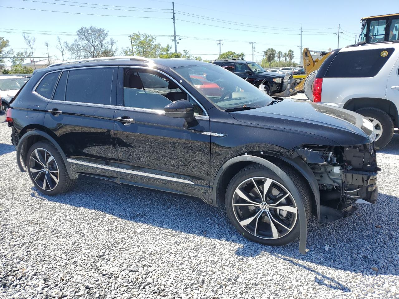 2023 VOLKSWAGEN TIGUAN SEL R-LINE BLACK VIN:3VV4B7AX0PM106487