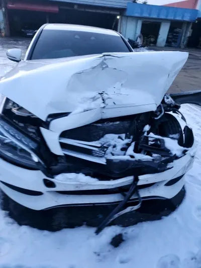 2017 Mercedes-Benz C 200 990KMWDDWF4CB2HF4 VIN:990KMWDDWF4CB2HF4