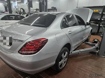 2016 Mercedes-Benz C 200 VIN: