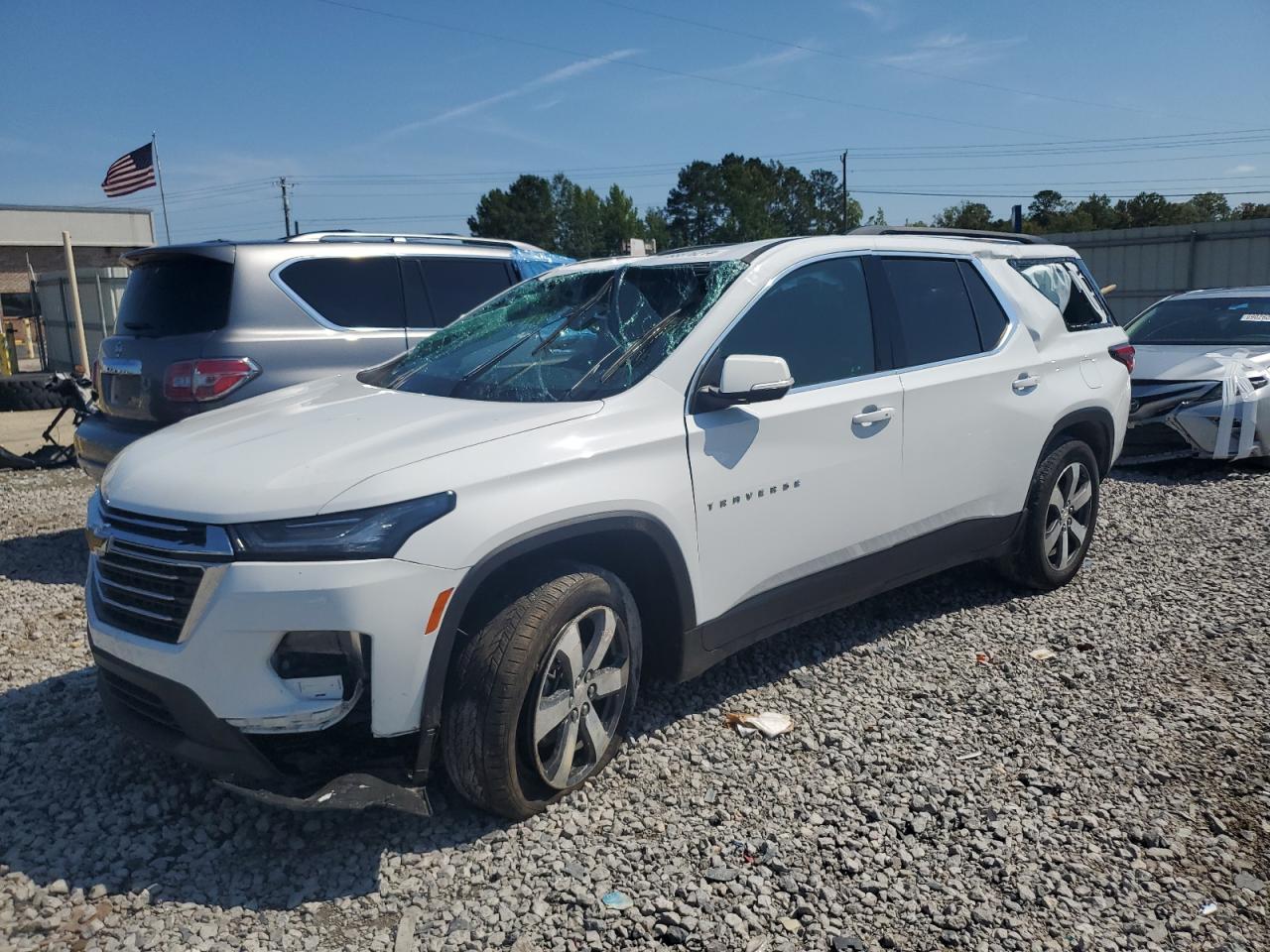 2023 CHEVROLET TRAVERSE LT VIN:1GNERHKWXPJ228689