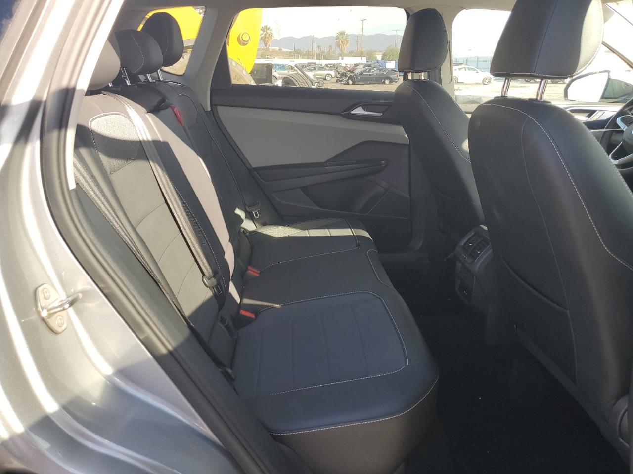 2022 VOLKSWAGEN TAOS SE VIN:3VVTX7B28NM075308