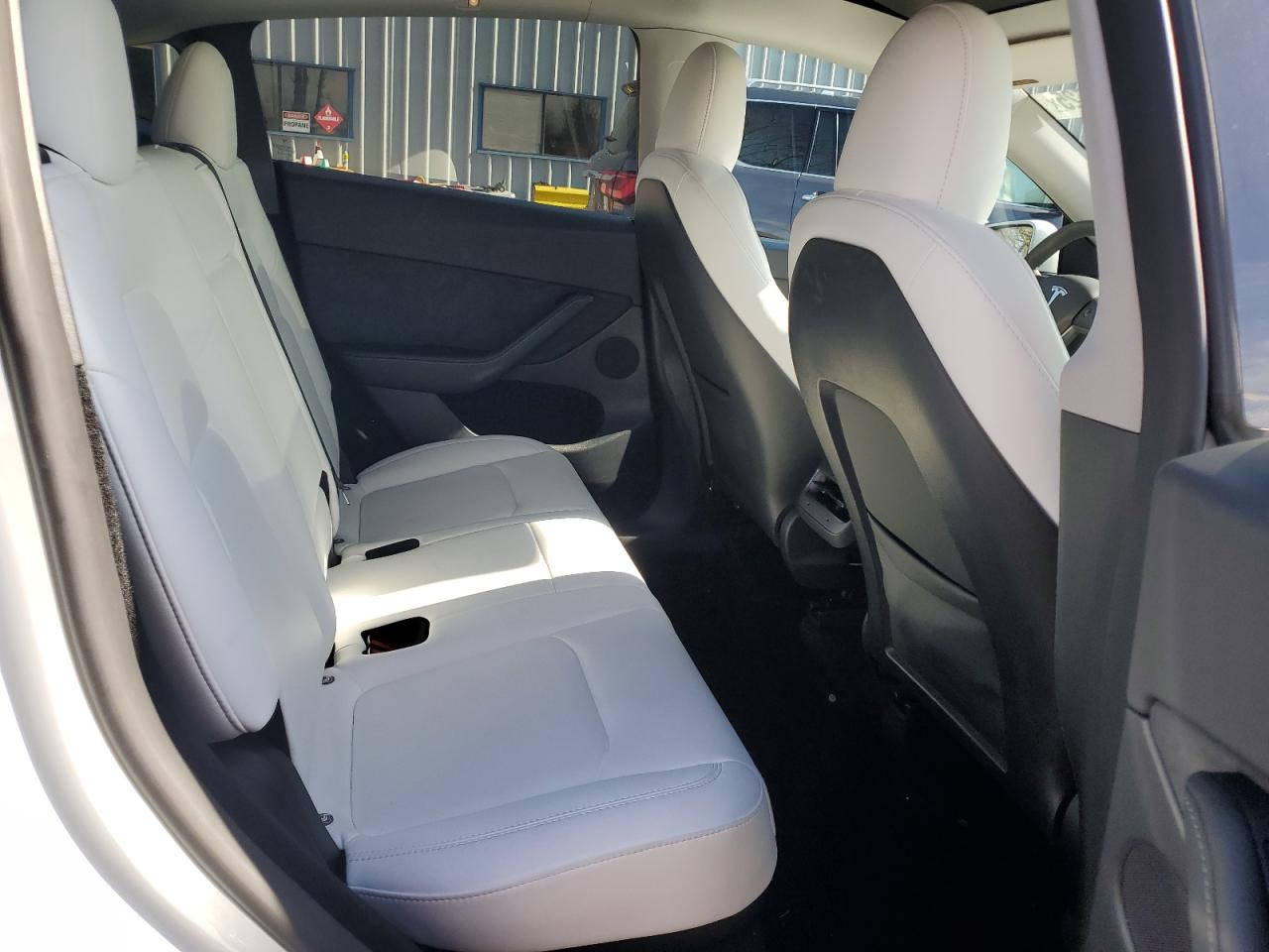 2023 TESLA MODEL Y  VIN:7SAYGDEE5PF831826