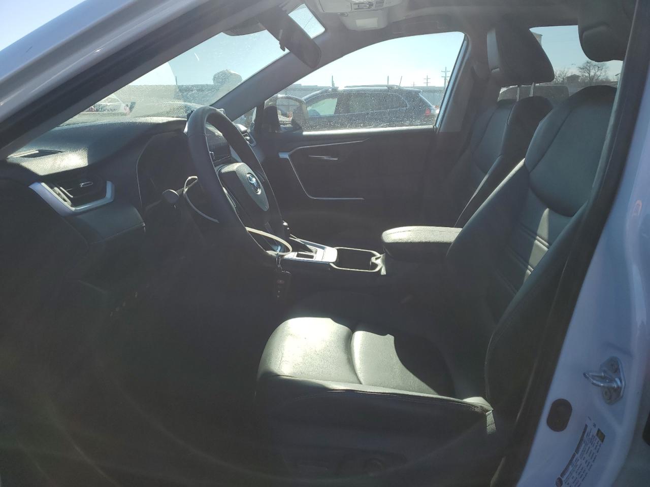 2024 TOYOTA RAV4 XLE PREMIUM VIN:2T3A1RFV8RW465899