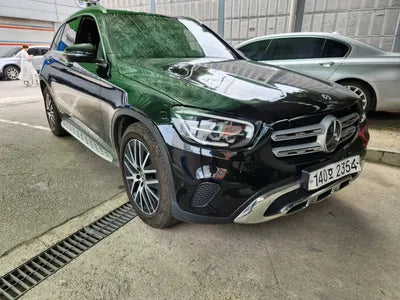 2020 Mercedes-Benz GLC 300 VIN: