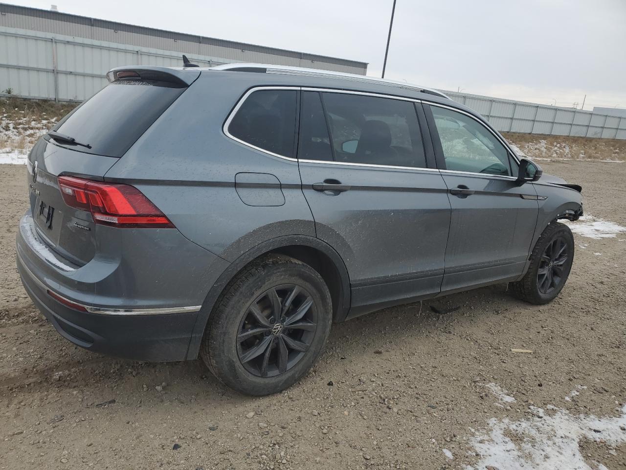 2022 VOLKSWAGEN TIGUAN SE VIN:3VV2B7AX3NM017677