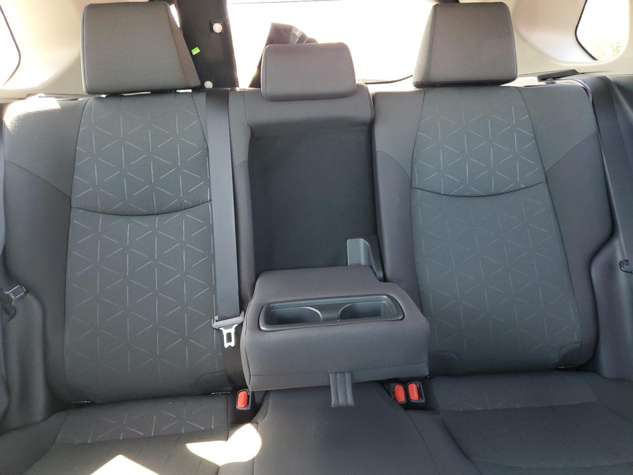 2023 TOYOTA RAV4 XLE VIN:2T3P1RFV8PC392428