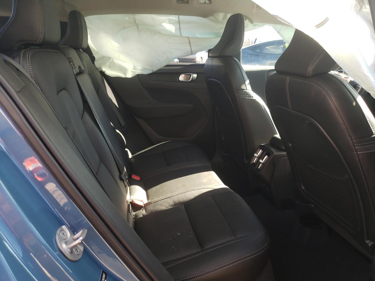 2024 VOLVO XC40 CORE VIN:YV4L12UK3R2208017